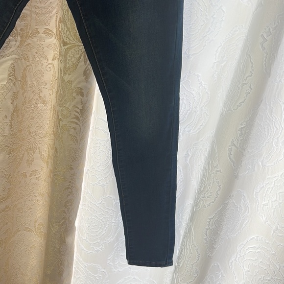 Jeans - Picture 3 of 3